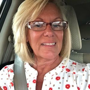 Meet your Posher, Renee